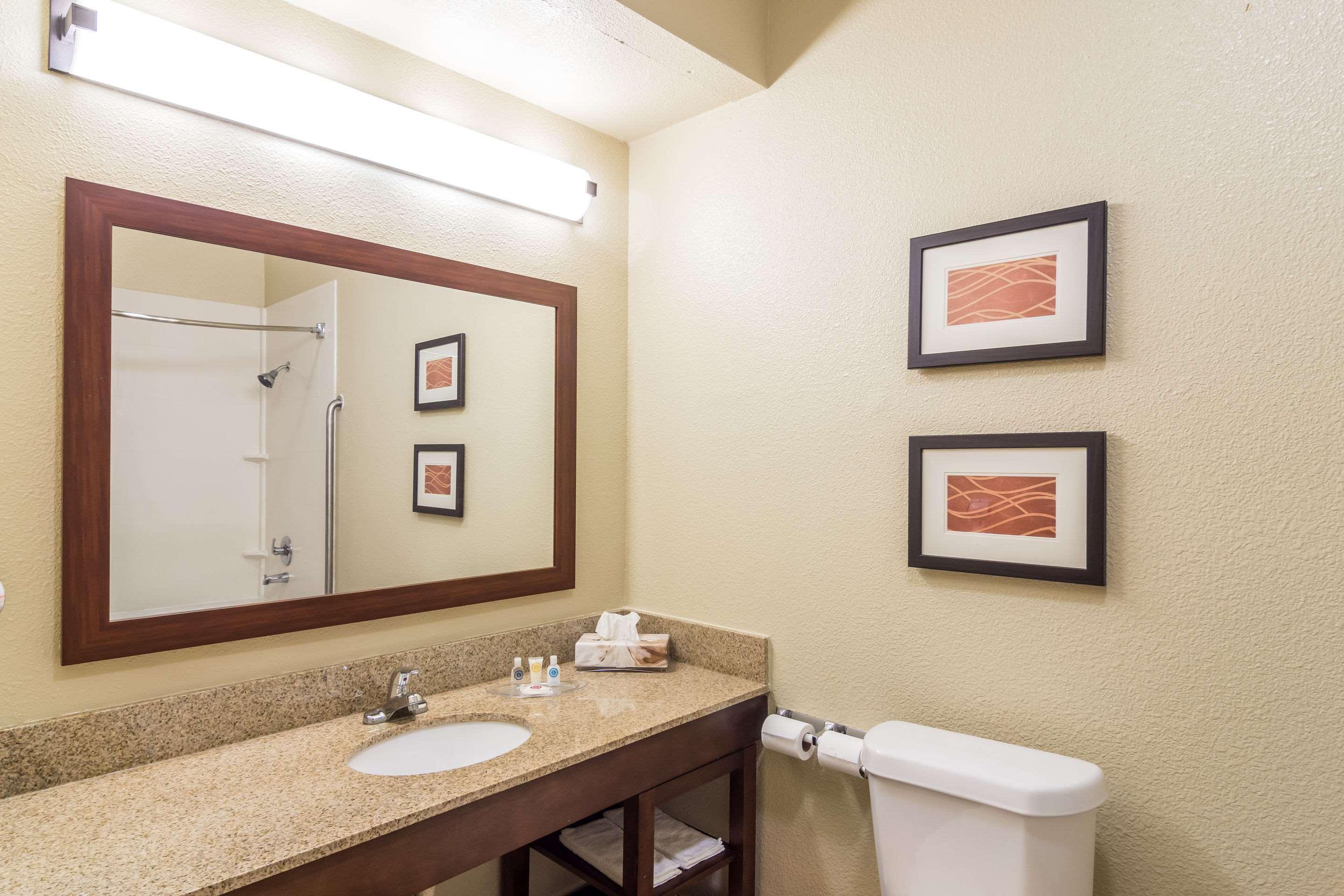 Comfort Suites Юфола Экстерьер фото
