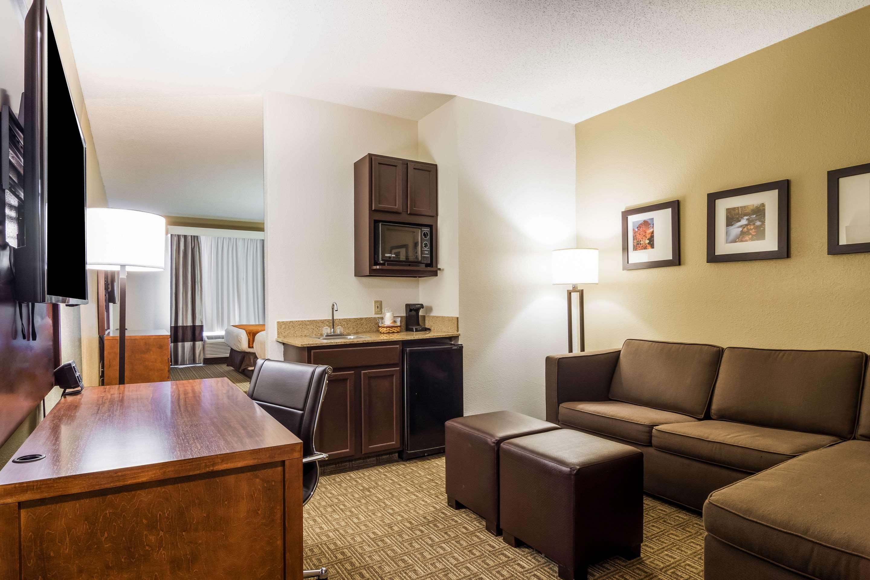 Comfort Suites Юфола Экстерьер фото